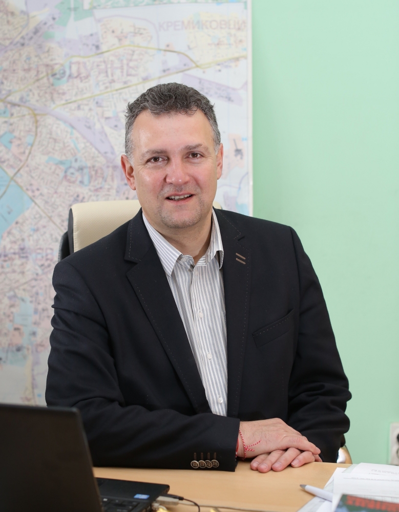 Вижте кой разкрива скандалните сделки в енергетиката! Валентин Николов громи олигарсите!