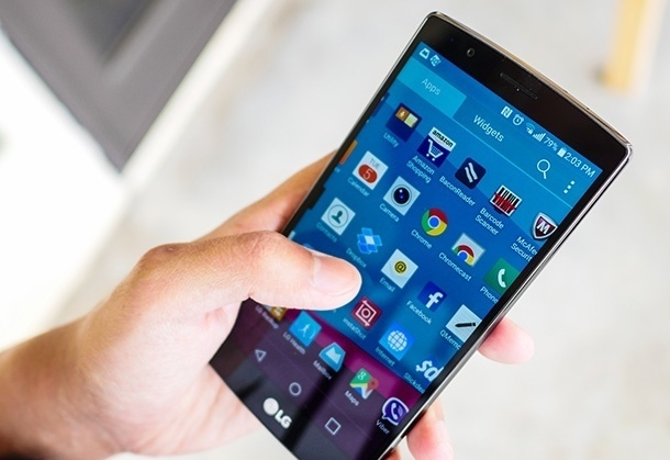Недоволни собственици на LG G4 и V10 съдят компанията 