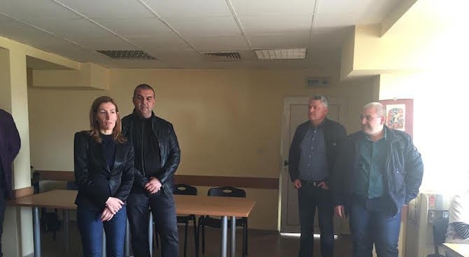 Ангелкова: Ще съдействам за проекта за кръгово движение в индустриалната зона на Костинброд