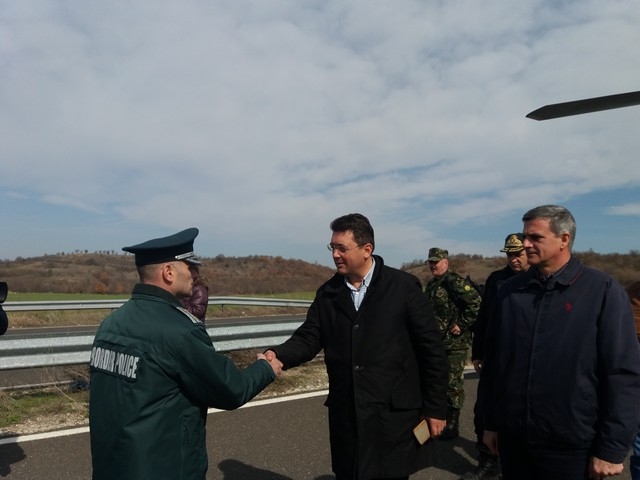 Служебният министър на отбраната съобщи каква е ситуацията на българо-турската граница  