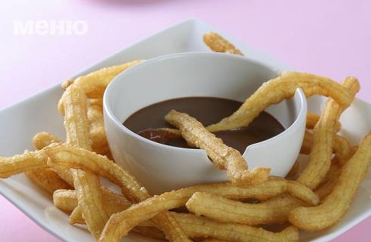 Ох, че вкусно! Опитайте този вълшебен чурос с шоколад и канела