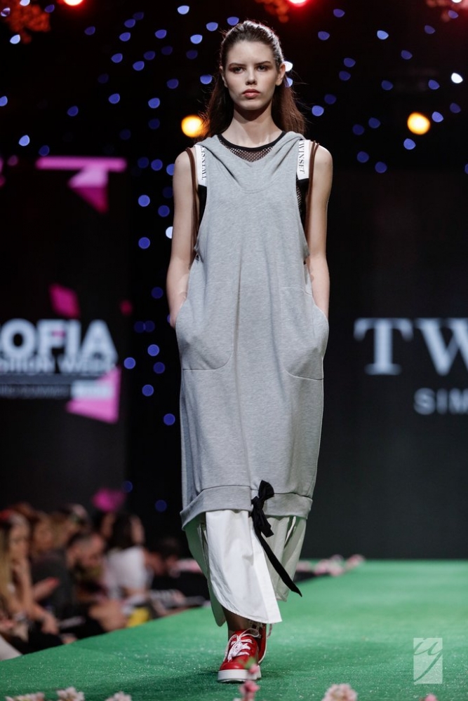 Световна мода на подиума на SOFIA FASHION WEEK SS 2017 (СНИМКИ)