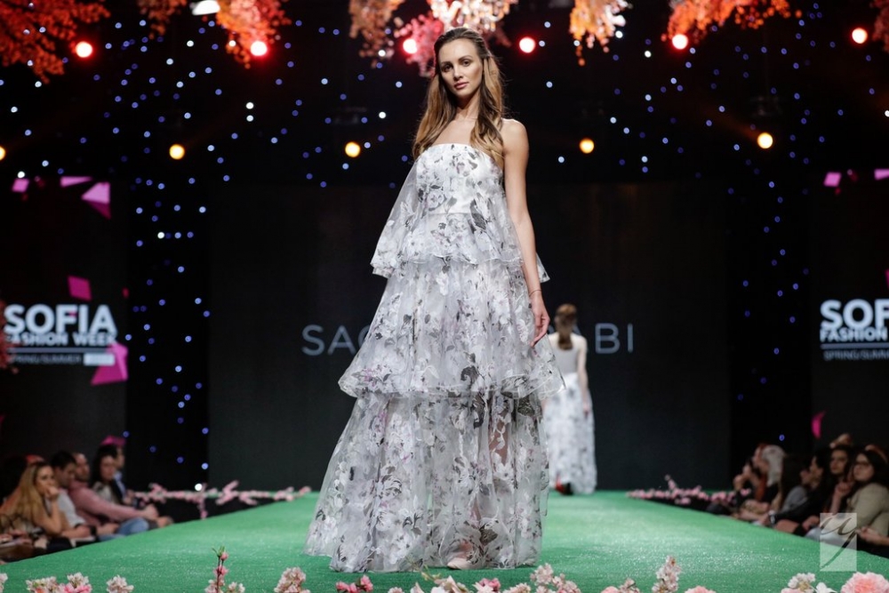 Световна мода на подиума на SOFIA FASHION WEEK SS 2017 (СНИМКИ)
