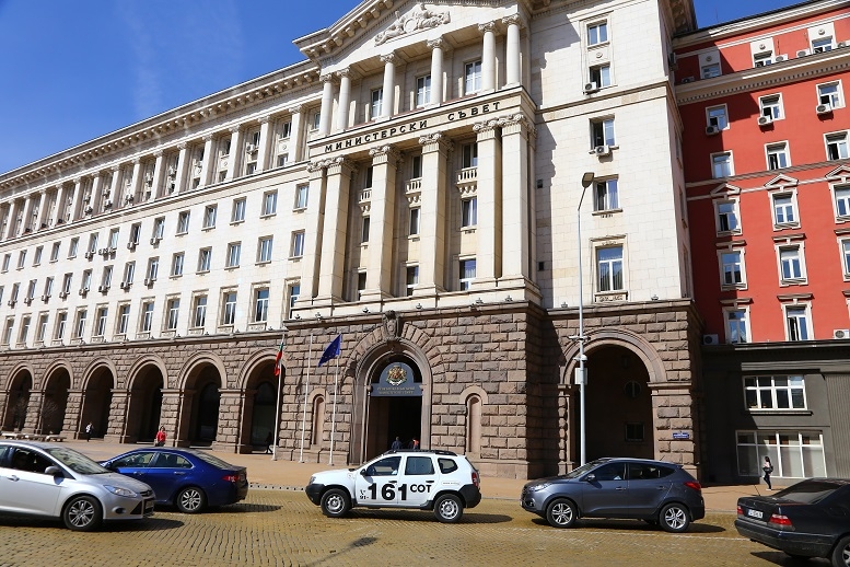 Правителството пуска за обсъждане нов проект за минимална заплата от 460 лева