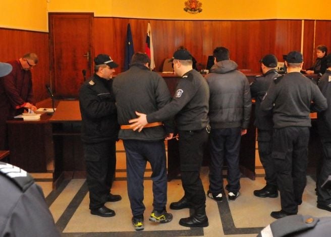 Съдът във Враца оправда Поничките 