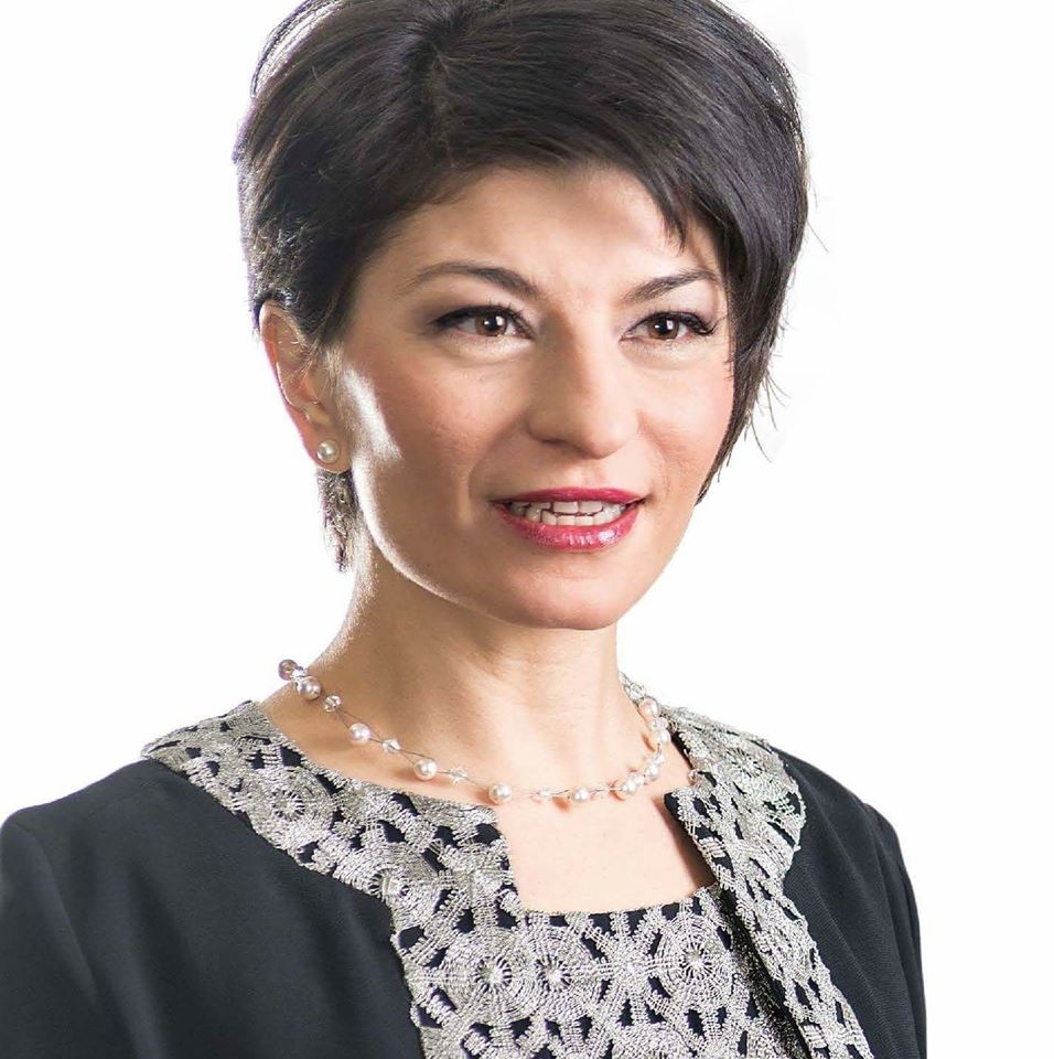 Първо в БЛИЦ! Десислава Атанасова от ГЕРБ с много силно послание: Демокрацията отне победата на Корнелия...
