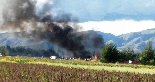 Ад на летище в Перу! Самолет, превозващ 141 пътници, изгоря на пистата  (СНИМКИ/ВИДЕО)