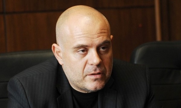 Съдят шестима за незаконен прием с фалшиви документи в Медицинския университет 