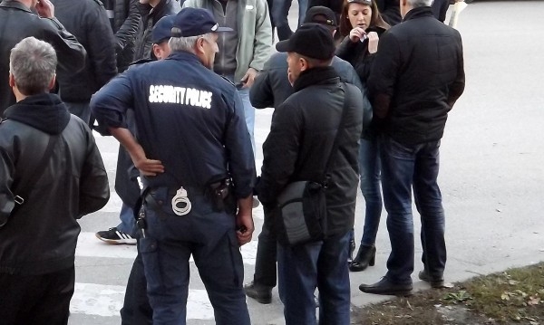 Агресивни ски учители вдигнаха на крак полицията в Банско 