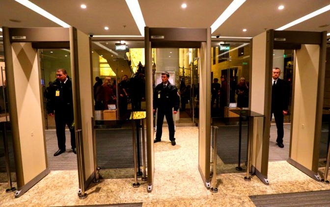 Експерт кратко и ясно обясни как са се издънили службите и защо "рамките" не са спасили метрото от шахида 
