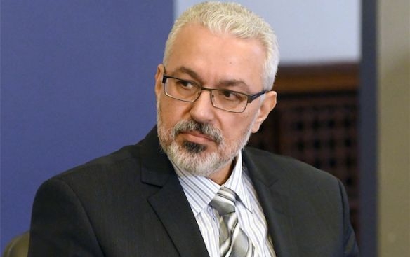 Служебният здравен министър с нова порция оправдания, видя картел в обвиненията срещу него