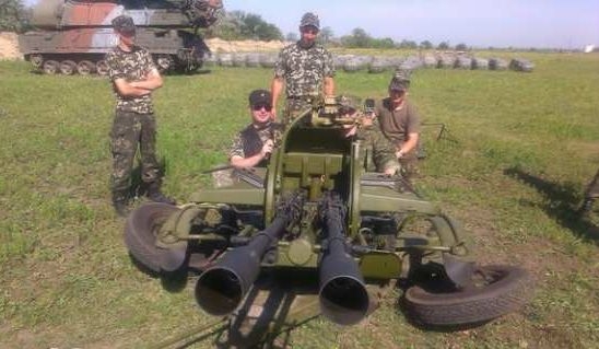 Експерти на Bellingcat сензационно: Специално боядисване издава украинския "Бук" в Донбас, свалил "Боинга" с близо 300 души на борда (ВИДЕО)