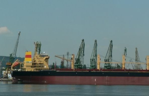 Гръцките власти съобщиха подробности за кораба, от който е изчезнал българският моряк