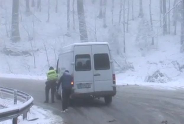 Неприятна изненада за шофьорите на "Шипка" (ВИДЕО)