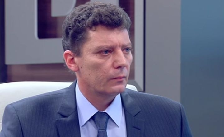 Спас Попниколов увърта за скандала с поръчката за тунел "Железница", опъна се на Лили Павлова за исканата му оставка