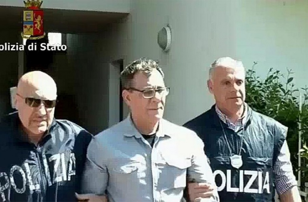 Спипаха избягал от затвора мафиотски бос докато си прави... скара 