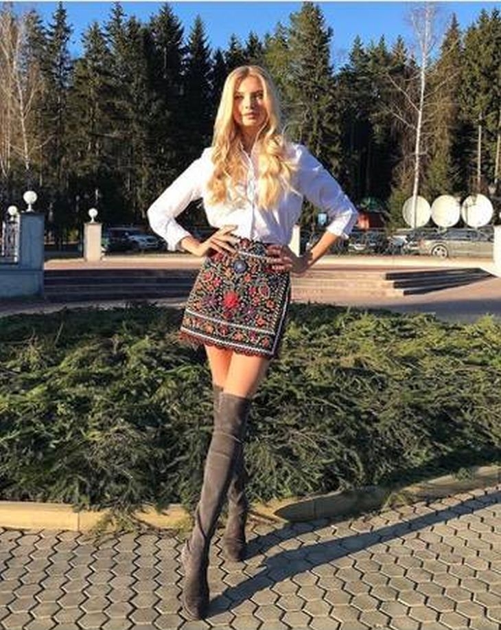 Критици налазиха новата "Мис Русия 2017", тя обаче може да влуди всеки мъж (ГОРЕЩИ СНИМКИ) 
