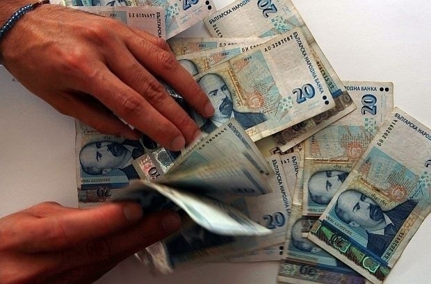 Бай Петър стана жертва на телефонна измама, сърцето му не издържа и ...