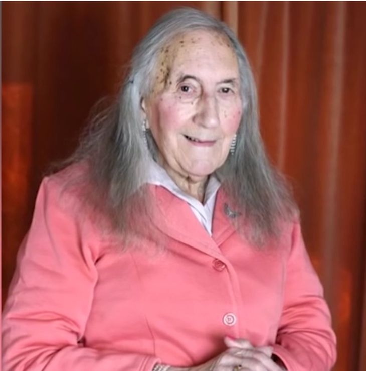 Ветеран от войната стана жена на 90 години, започва нов живот (ВИДЕО)