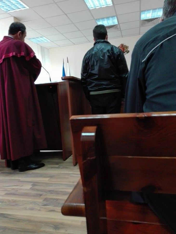 Ексклузивно в БЛИЦ! Скандални разкрития за Михаил, който стреля по свой съученик - палел коли за пари!