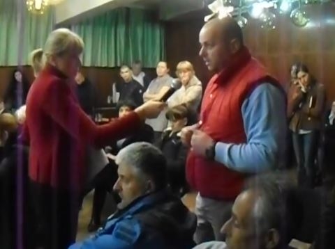 Мазало в Трън! Местните хора скочиха срещу Каролев и костюмари от минно-геоложката камара (СНИМКИ/ВИДЕО)