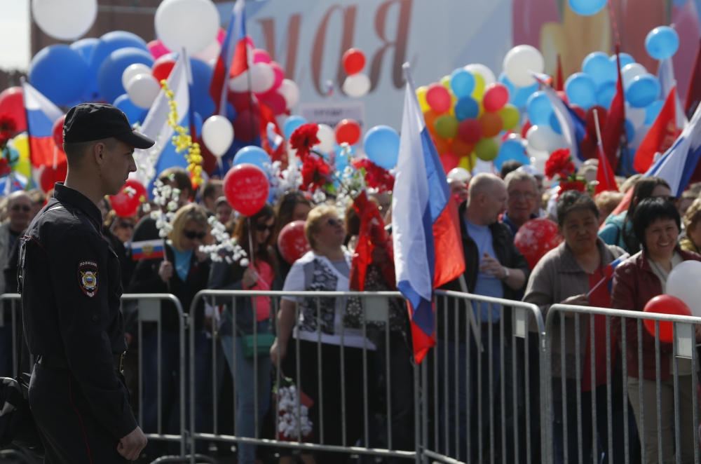 Вижте грандиозното първомайско шествие на профсъюзите в Москва (СНИМКИ/ВИДЕО)