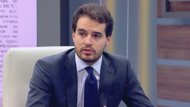 Антони Тренчев: Единственият приоритет на правителството е да си изкара мандата