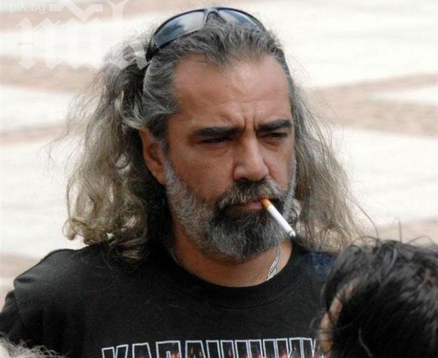 Андрей Слабаков сензационно пред в. "ШОУ": Раздават наркотици на изборите, купуват лесно цели наркомански сборища и ги пращат да гласуват!