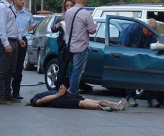 Назрява корупционен скандал! Приближен на Калфин прибирал тлъсти пачки от бизнесмени, обещавал им обществени поръчки