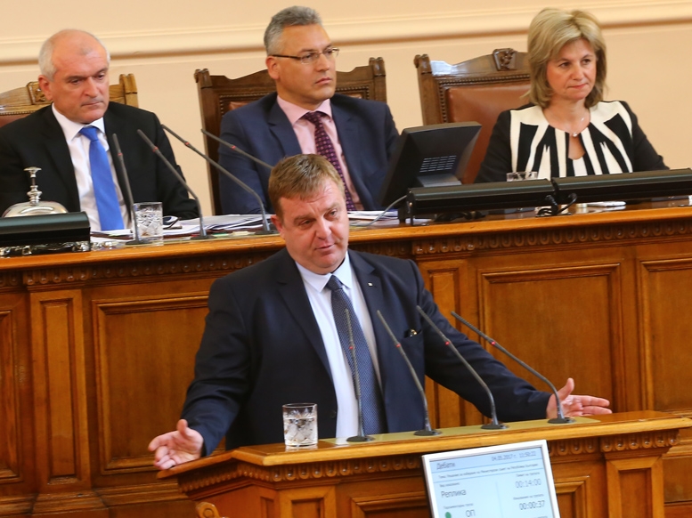 Каракачанов отговори на БСП ще има ли общ флот на България, Румъния и Турция в Черно море