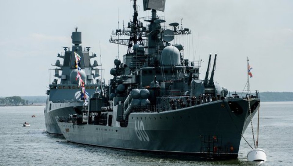"Адмирал Есен" с "Калибри" подсилва руските ВМФ в Средиземноморието
