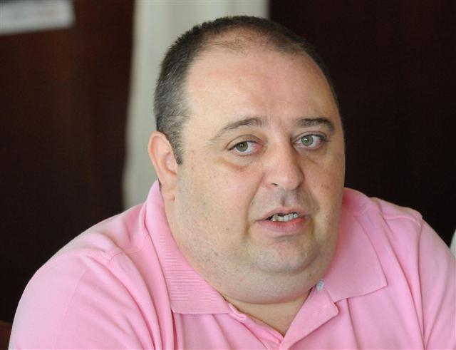 Любо Нейков върти охранителна фирма