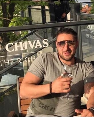 Бившият на Емануела е съсипан! От секси мачо се превърна в лоена топка - забърса мадама с потресаващ прякор (СНИМКА)