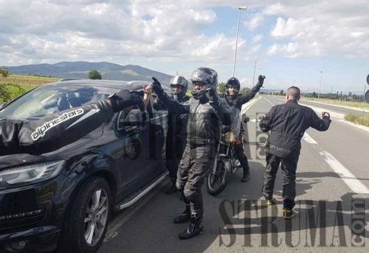 Благоевградски рокери обкръжиха местен бизнесмен на магистралата за Охрид, вижте какво му направиха (СНИМКИ)