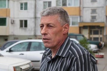Ето го Пламен, героят, който успя да спаси баба Добра от ало измамници (СНИМКИ)