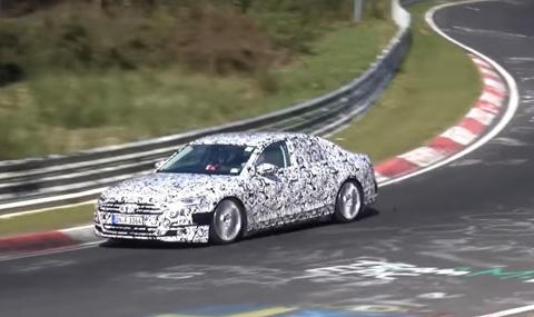 Най-новото Audi S8 на Арената на моторните спортове (ВИДЕО)