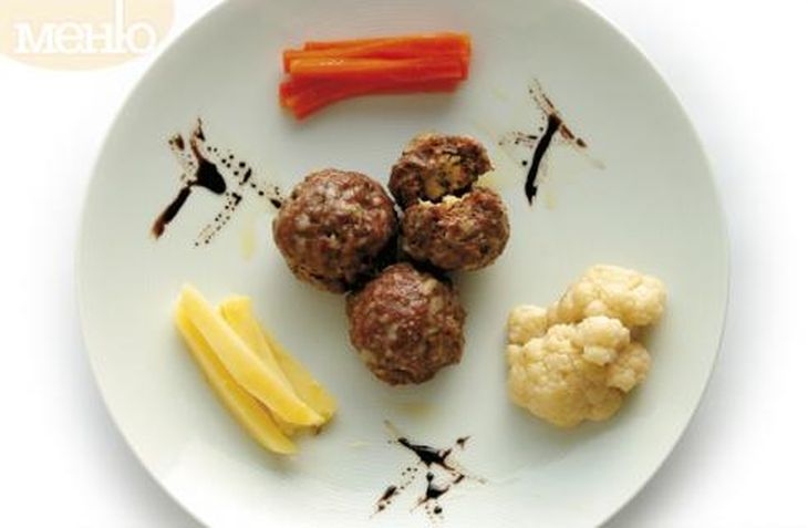 Ох, че вкусно и сочно! Тези кюфтенца с плънка на пара ще пробудят лакомията ви