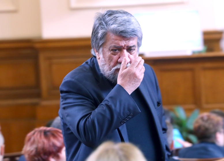 Вежди Рашидов с огромно признание и отличие