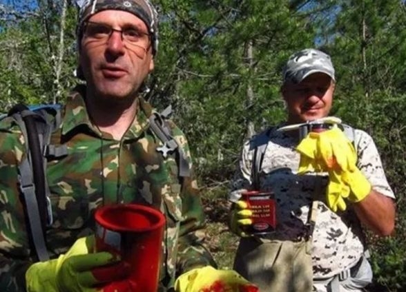 Доброволци възстановяват маркировката в Стара планина 
