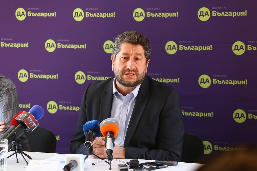 Христо Иванов се омота като пате в кълчища за "Аргогейт" и "черния лебед" на Лозан Панов