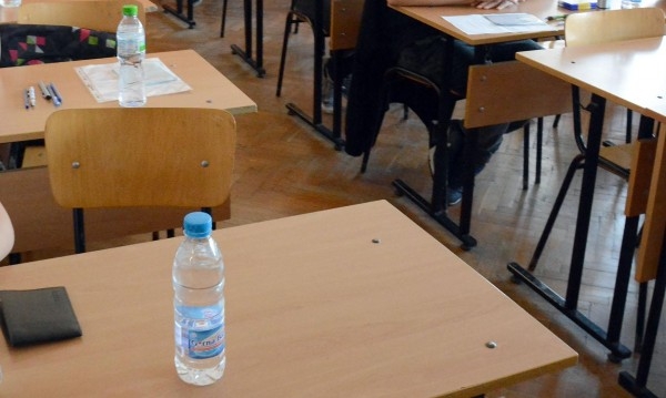 Стана ясно по кой вариант ще пишат зрелостниците 