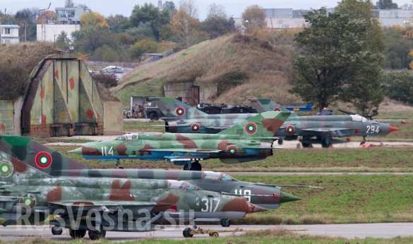Домът на F-16 - докъде стигна ремонтът на "Граф Игнатиево"
