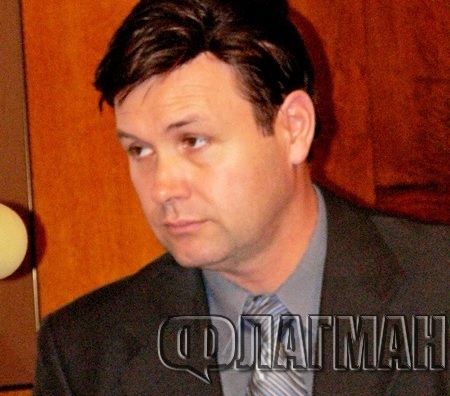 Красимир Николов се оправда за къщата на Перата: Сградата беше на 130 години (СНИМКИ)