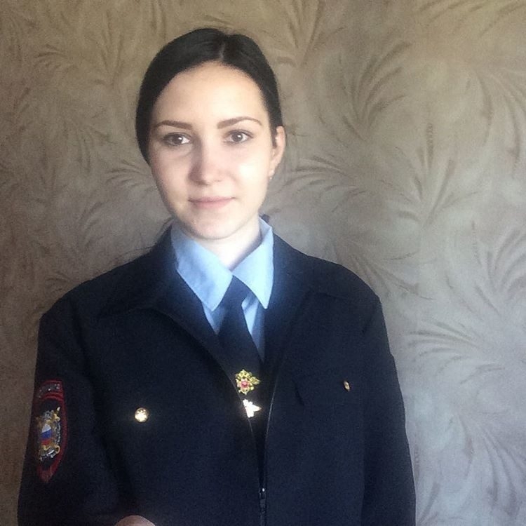 Секс, страст и чар под пагона! Ръцете на тила за най-чаровните полицайки (СНИМКИ)