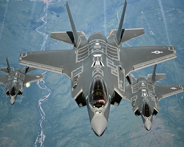 US-пилот: F-22 Raptor може да победи 10 руски Су-35 (СНИМКИ/ВИДЕО)