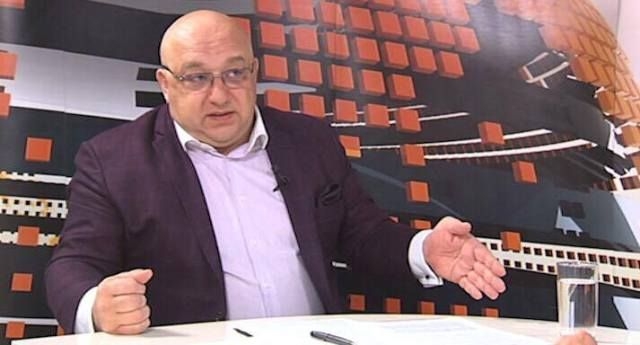 Красен Кралев захапа Путин за азбуката: Тя е създадена от българската държава!