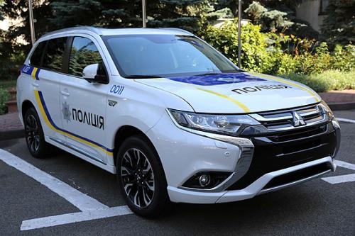 Арсен Аваков отдаде свирепа заповед за разстрел на трима полицаи (СНИМКИ/ВИДЕО)