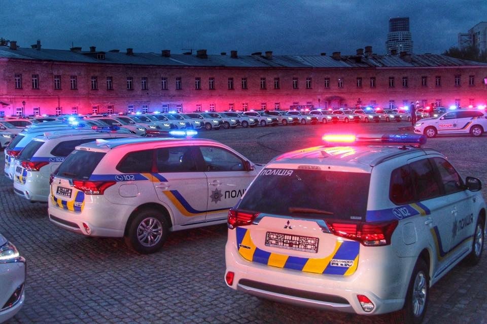Арсен Аваков отдаде свирепа заповед за разстрел на трима полицаи (СНИМКИ/ВИДЕО)