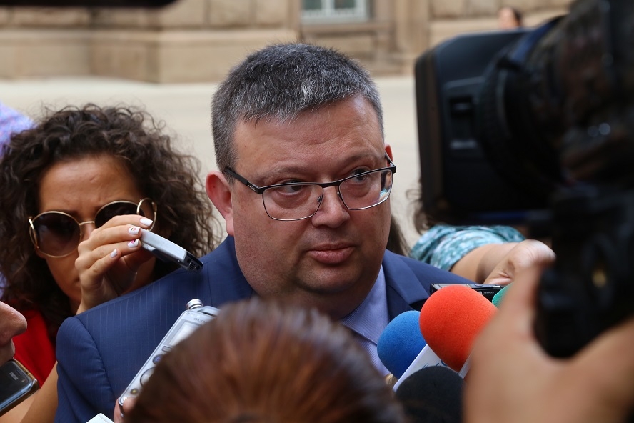 Цацаров: Кандидатурата на Георги Чолаков за председател на ВАС трябва да бъде подложена на гласуване