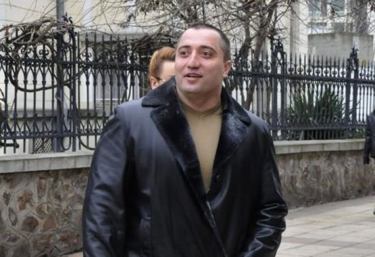Какво се случи година след кървавия екшън в Слънчака между Очите и Кравата